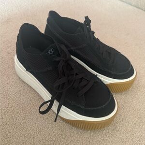 UGG Black Sneakers EZ- Platform